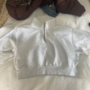 Aritzia cropped cozy fleece